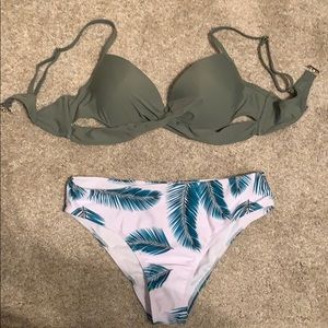 NWT never worn bikini size M